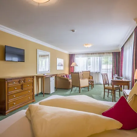 Austria Hotel 4*